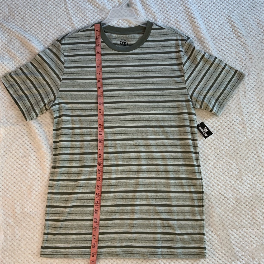 NWT - Men’s Striped Revolution Crew Neck TShirt - Sage Green - Super Soft - Picture 6 of 9